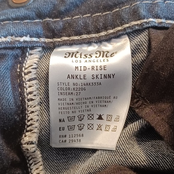 Miss Me Jeans, Size 29, Ankle Skinny, Distressed, Mid-Rise, 29W x 25L - Picture 10 of 12